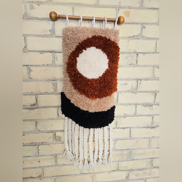 Vintage Hook Rug Wall Art - Picture 1 of 8